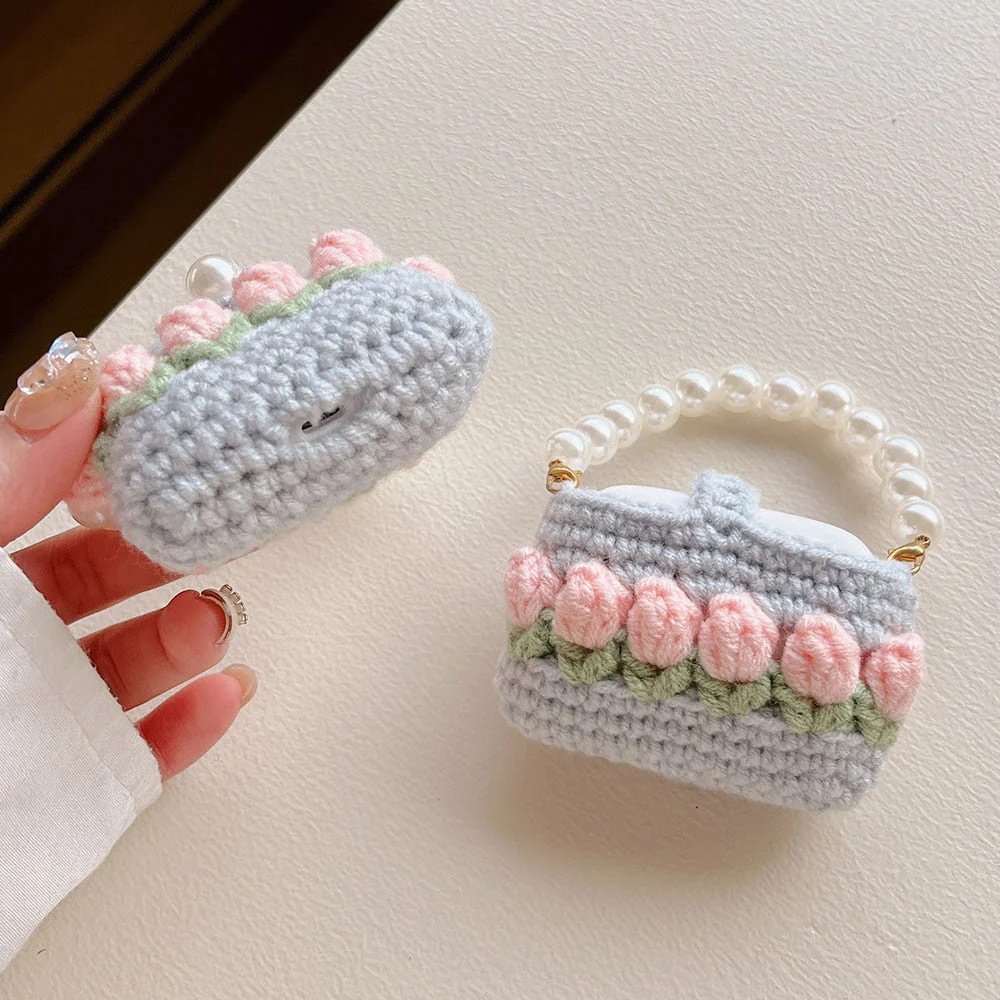 Crochet Tulip Airpods Case - Image 4
