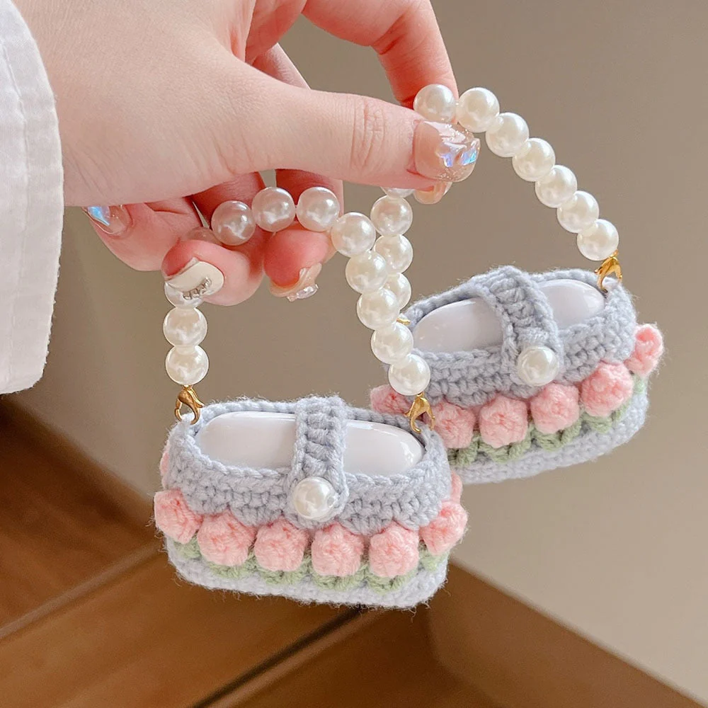 Crochet Tulip Airpods Case - Image 5
