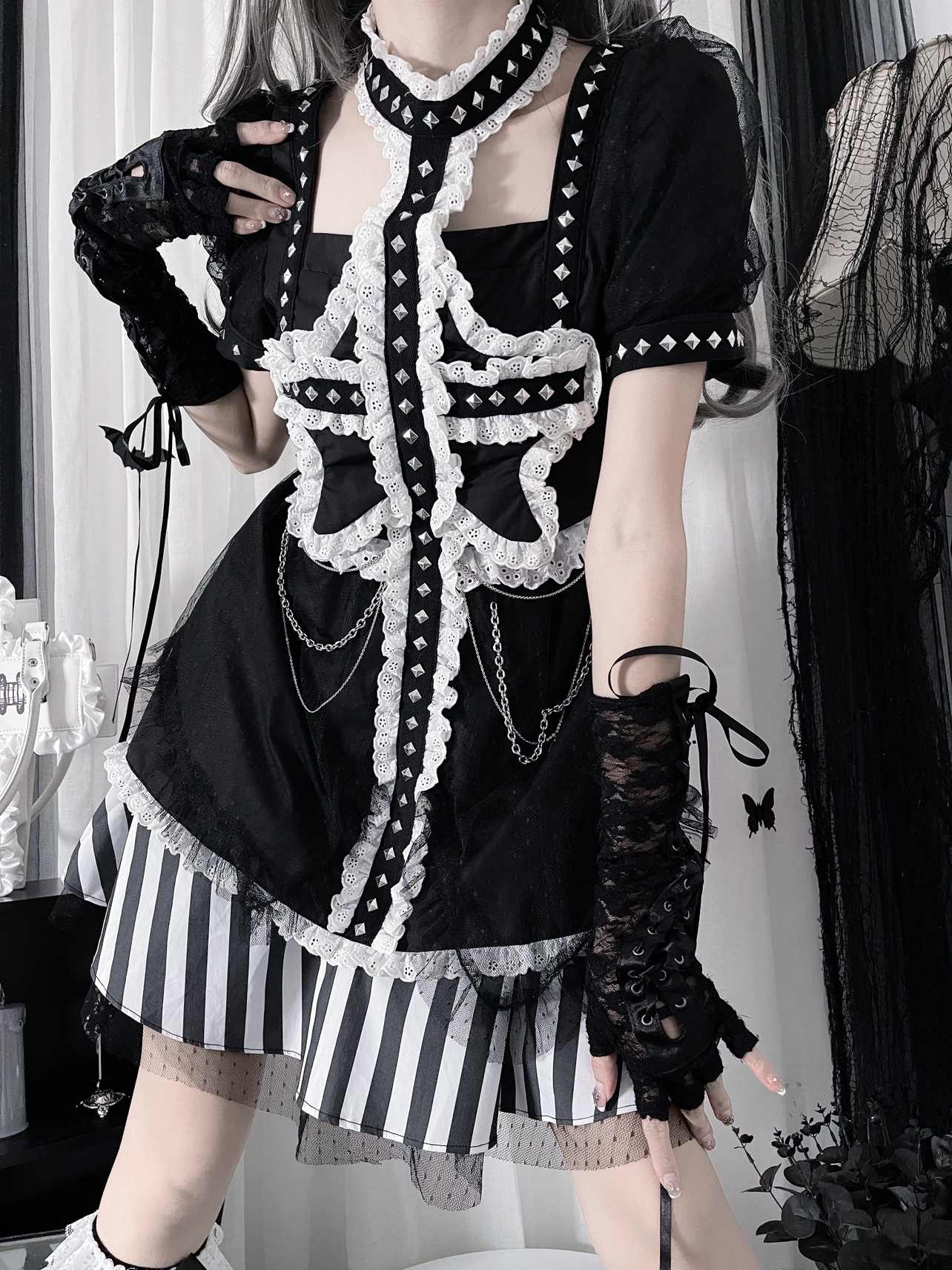 Cross Star Goth Puff Sleeve Dress - Image 5
