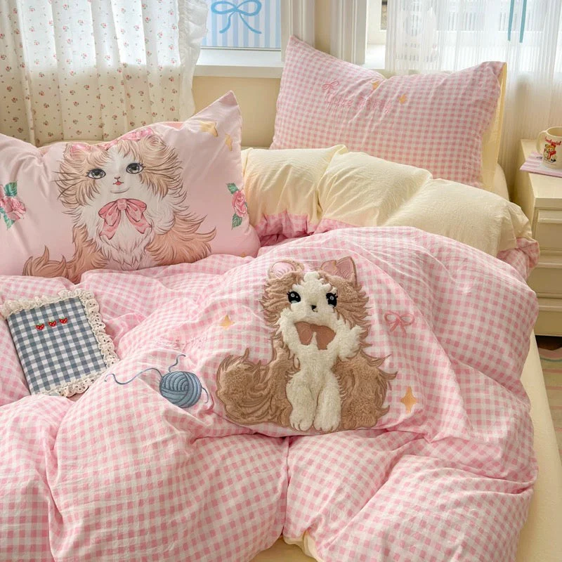 Cute Kitty Pink Gingham Bedding Set - Image 5