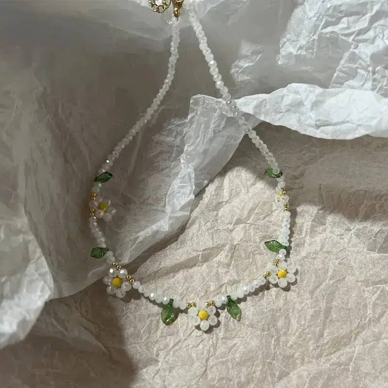 Daisy Necklace - Image 4