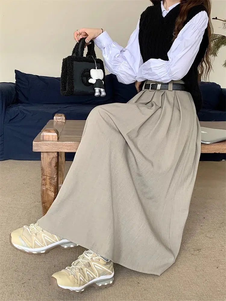 Dark Academia Midi Skirt - Image 4