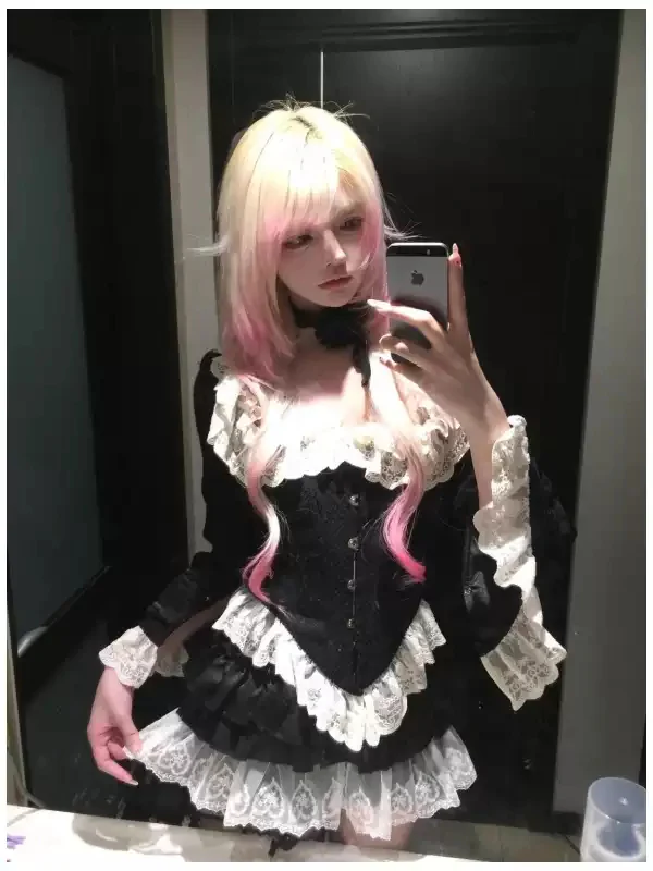 Dark Coquette Castle Swan Lace Spliced Coord - Image 4