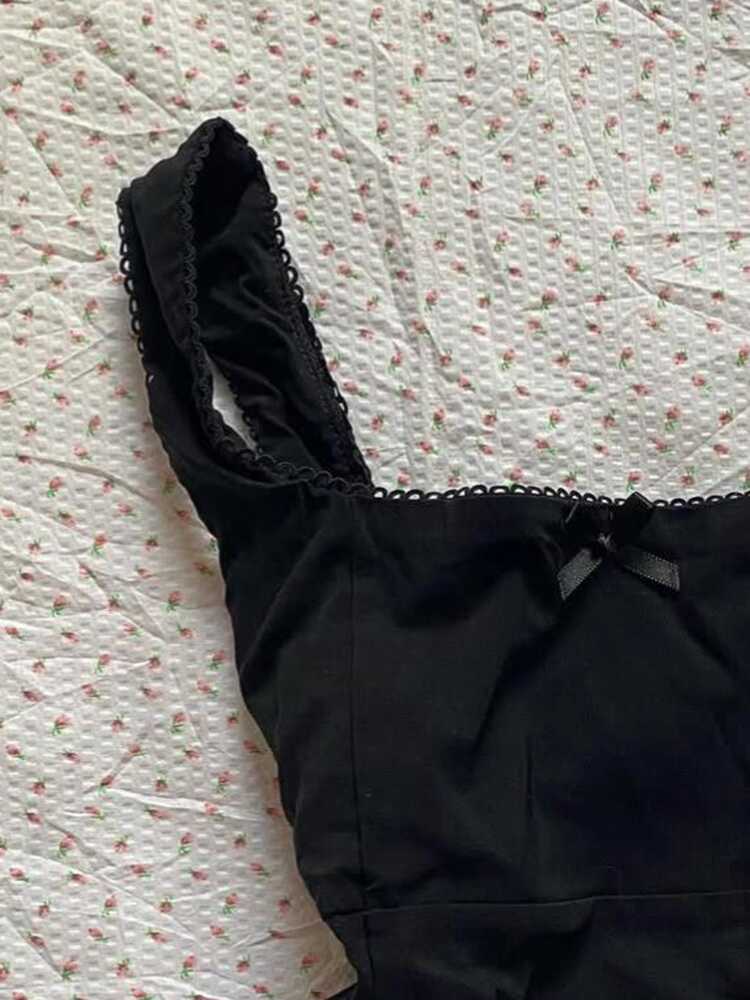Dark Coquette Lace Tank Top - Image 4