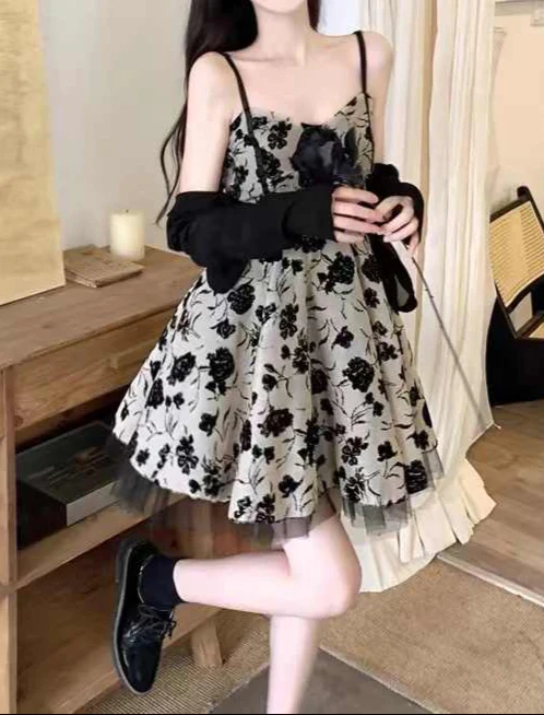 Dark Coquette Rose Floral Suspender Dress - Image 4