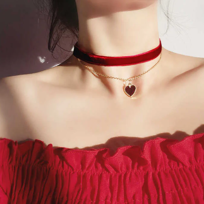 Dark Coquette Velvet Choker - Image 4