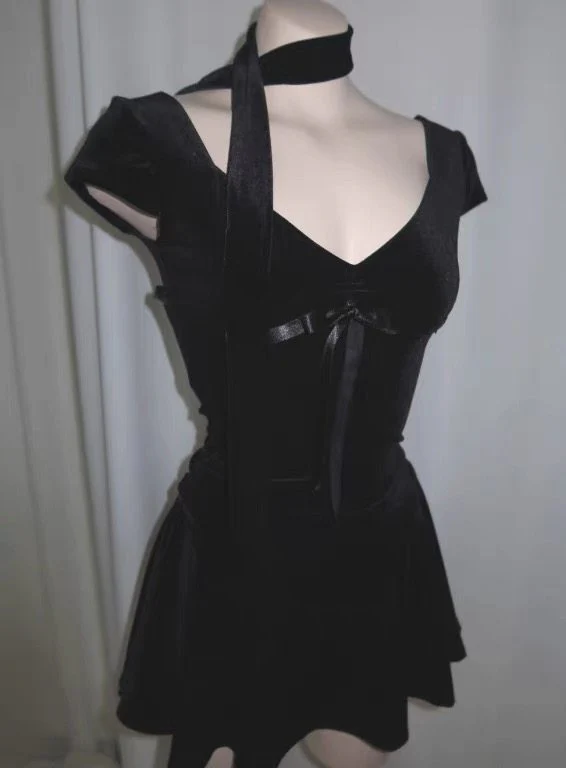 dark coquette velvet mini dress - Image 2