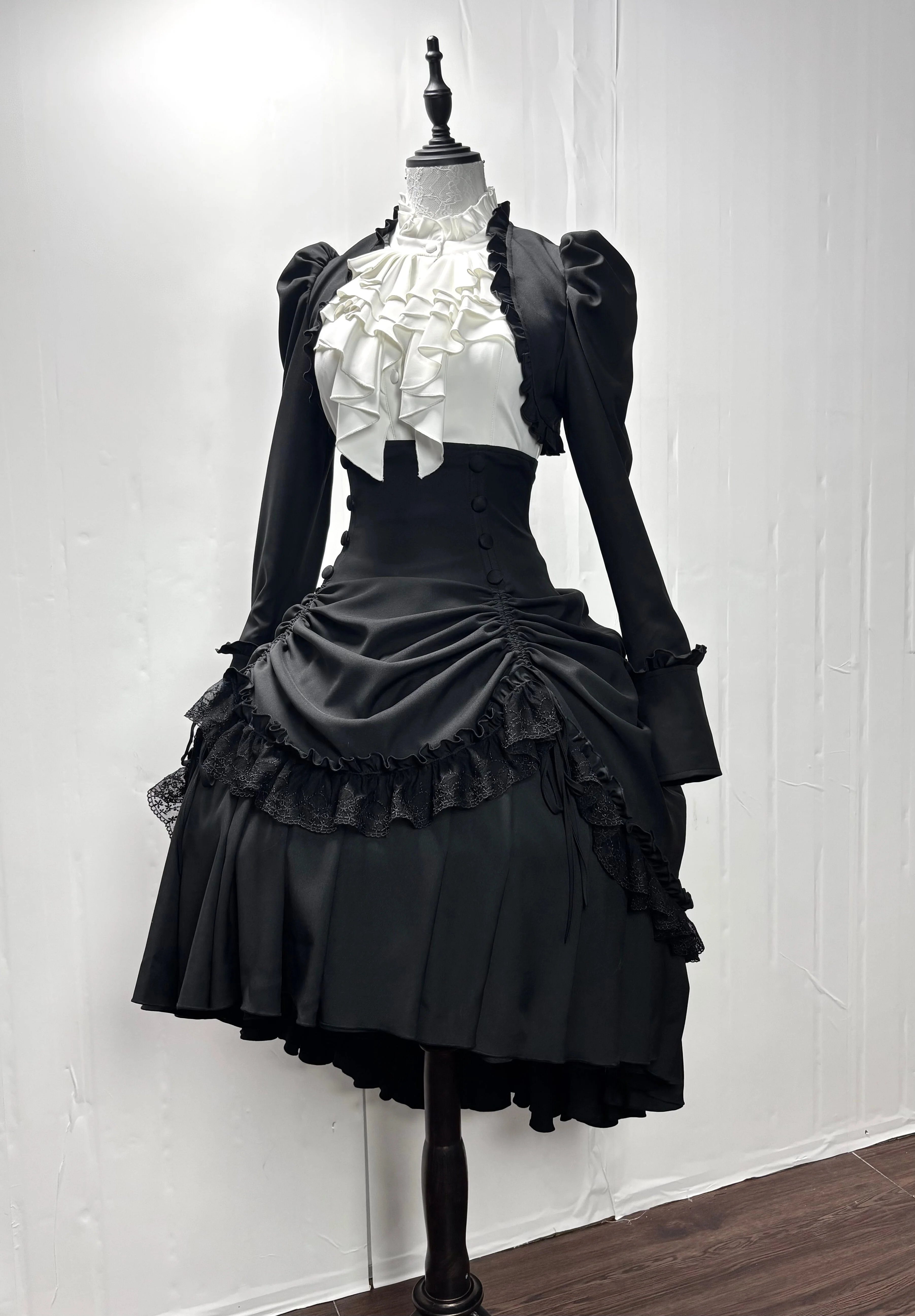 [Pre-order] Dark Gothic Black Short Jacket + White Shirt + Rose Ribbon - Image 12