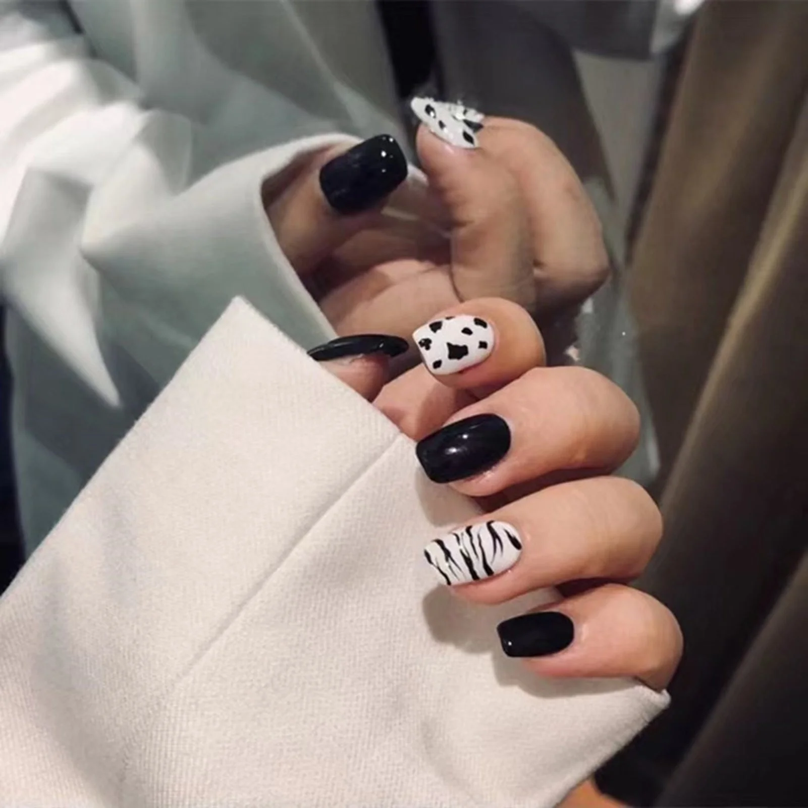 Dark Gothic Press On Nails - Image 24