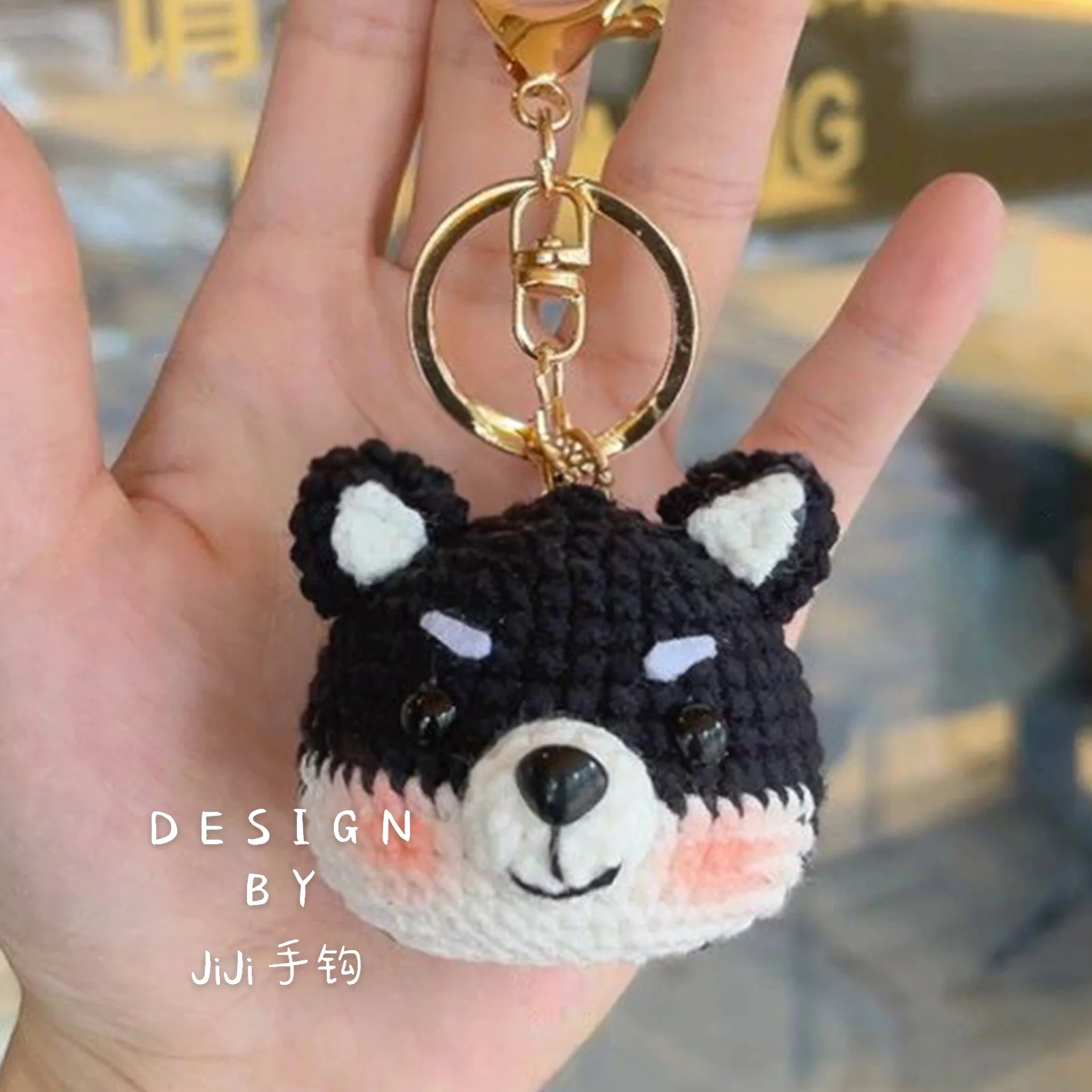 DIY crochet Akita dog keychain - Image 3