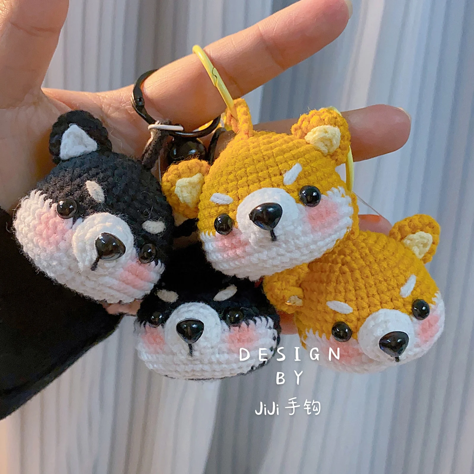 DIY crochet Akita dog keychain - Image 4