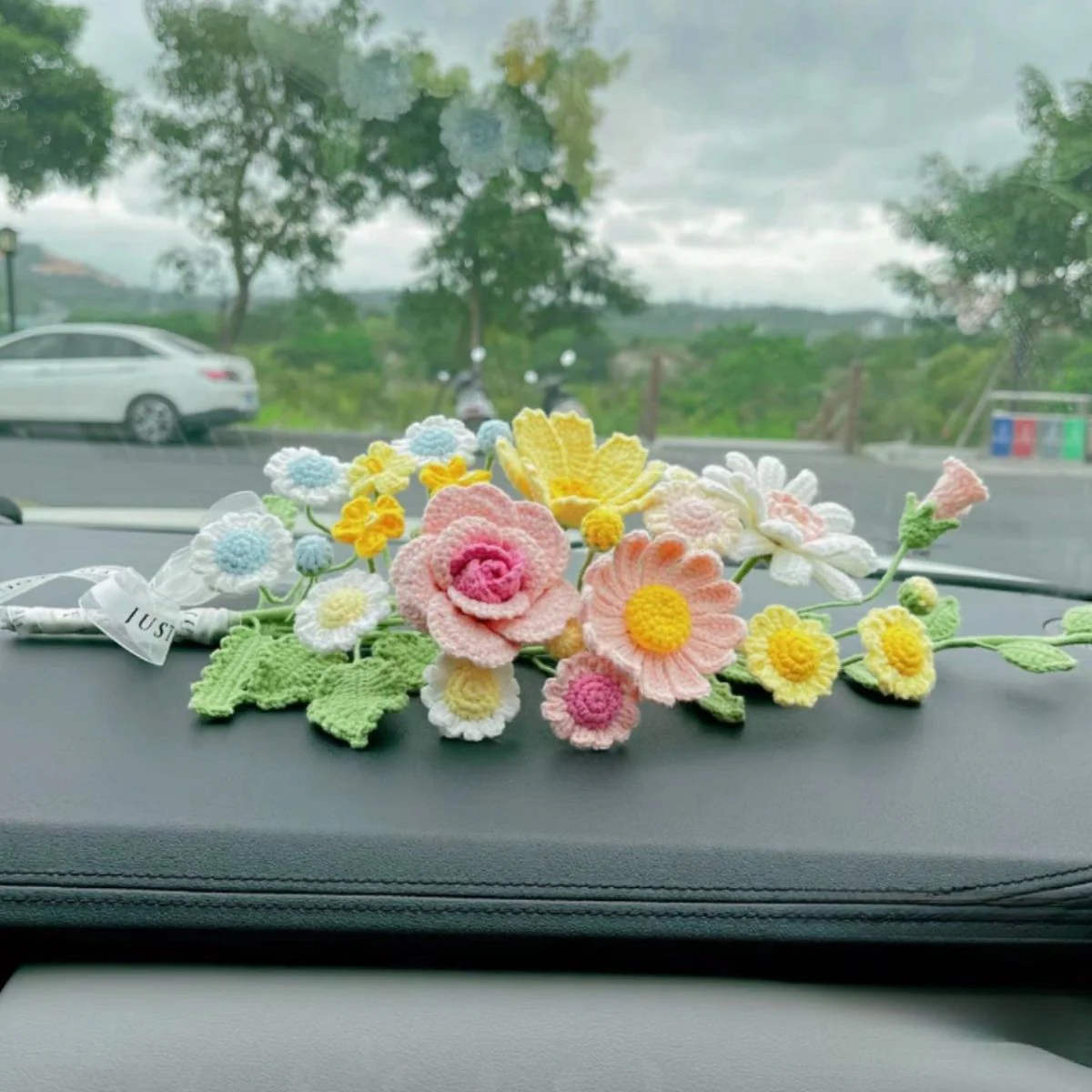 diy crochet flowers car bouquet - Image 5