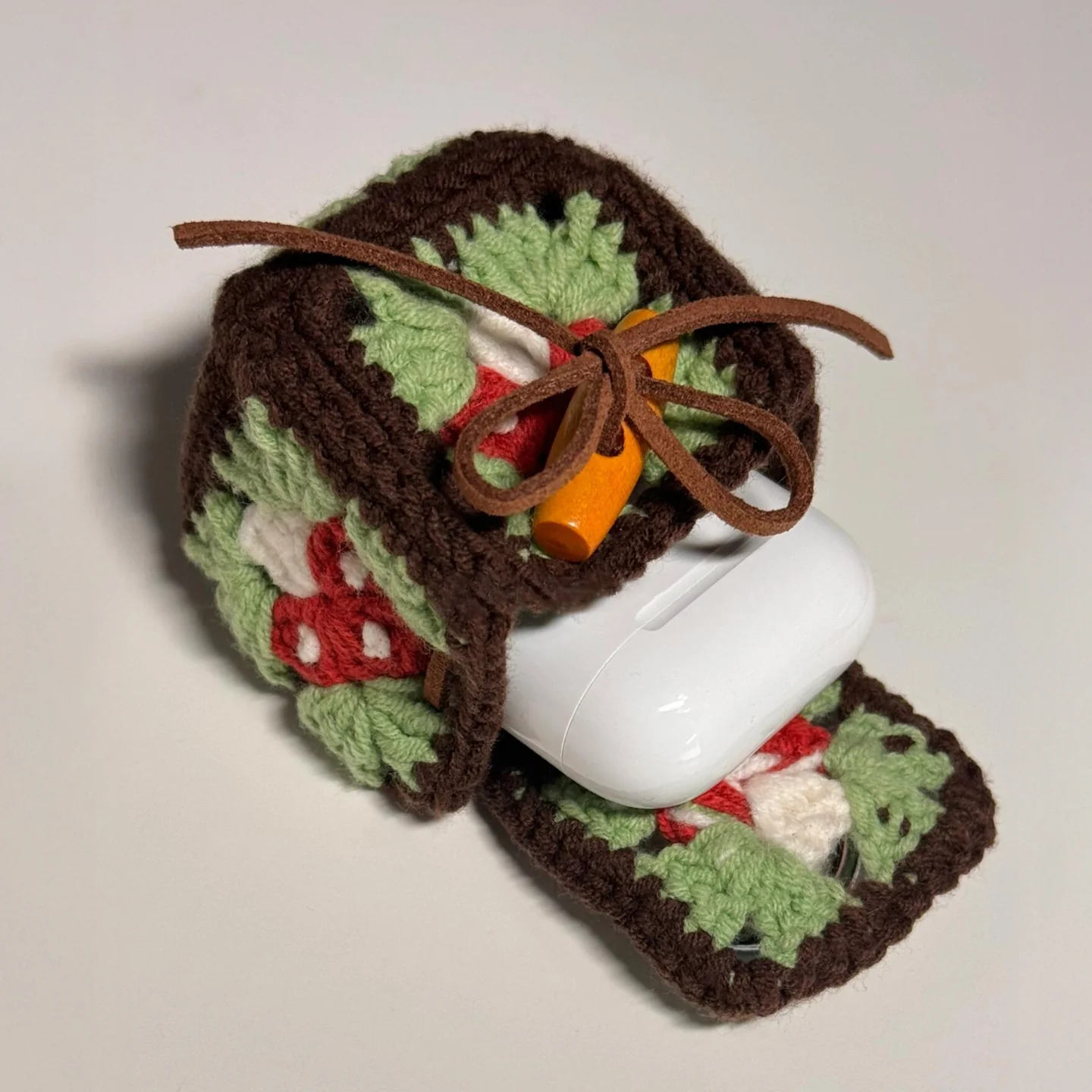 diy crochet Forest mushroom earphone bag kit - Image 3