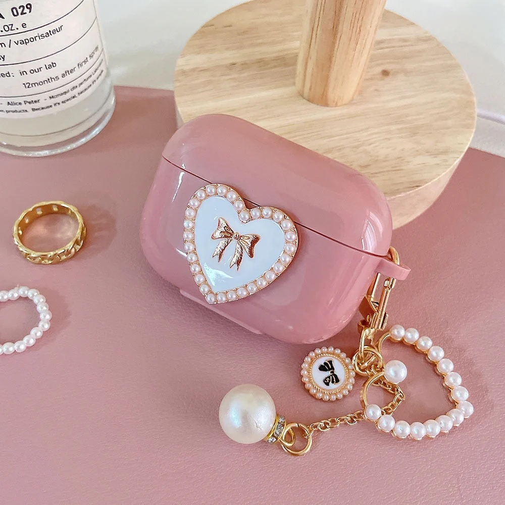 Dolly Heart Airpods Case - Image 2