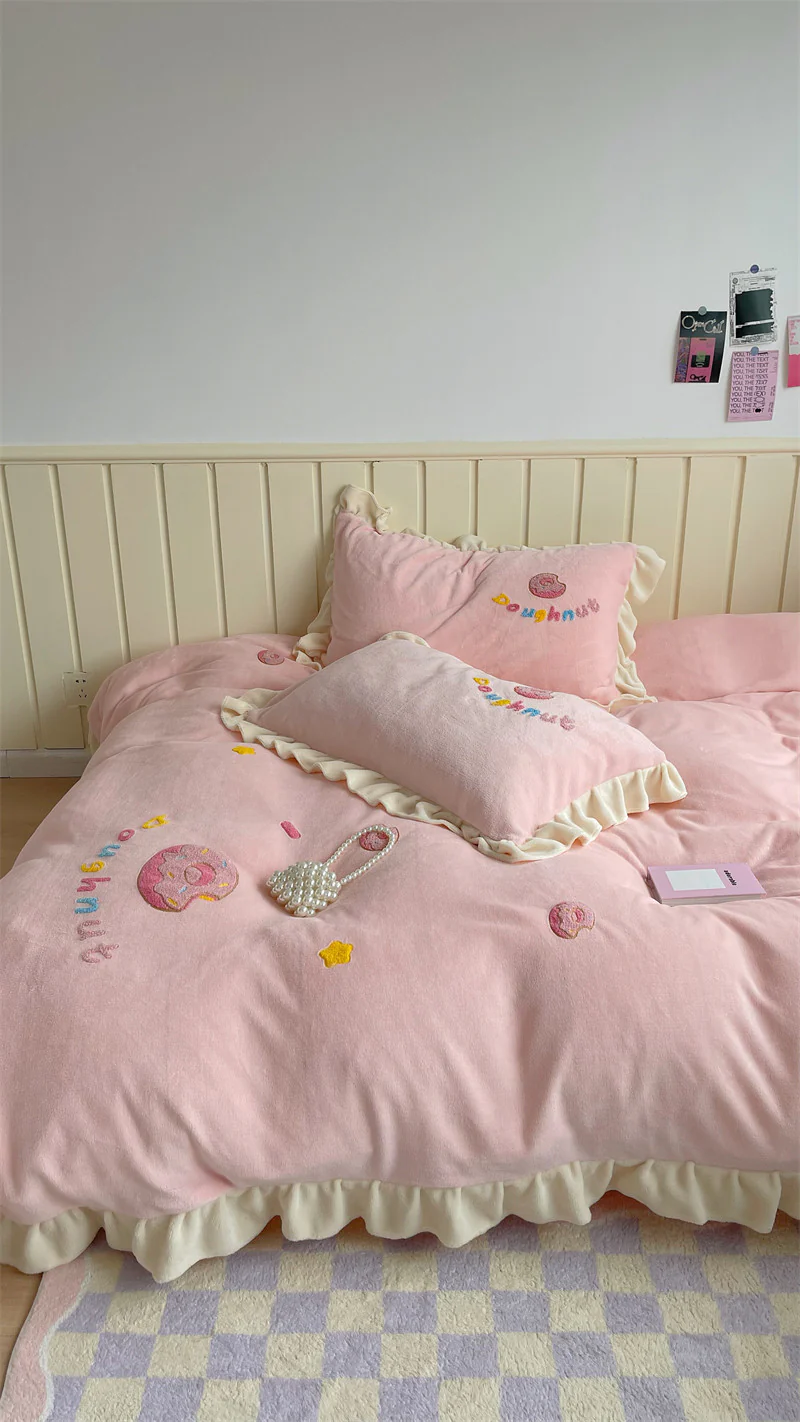 Donut milk velvet four-piece bed sheet - Image 5