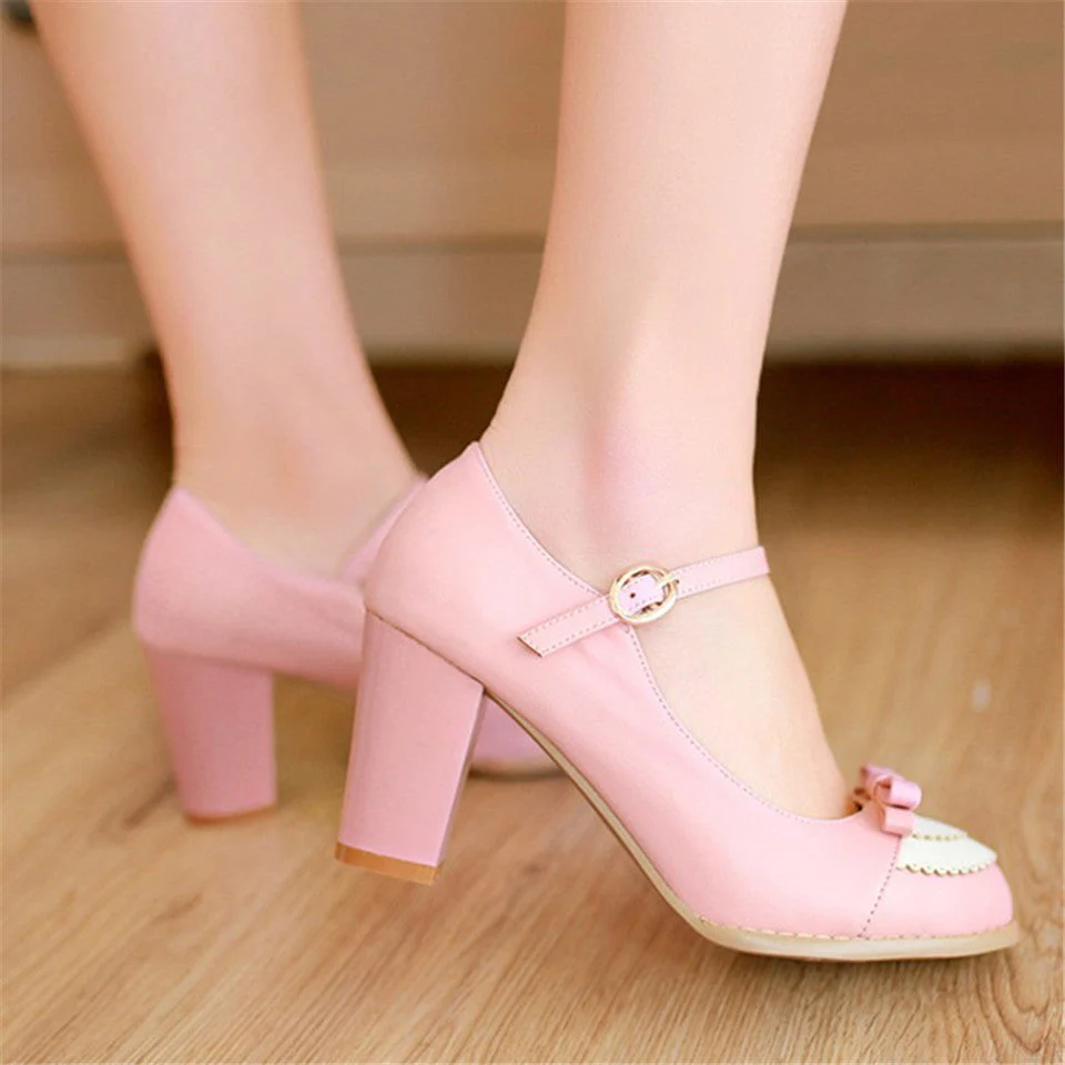 Elegant Lace Pumps - Image 3