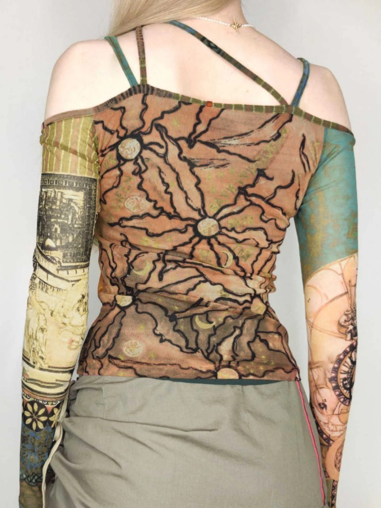 Fairy Grunge Mesh Long-sleeved Top - Image 3