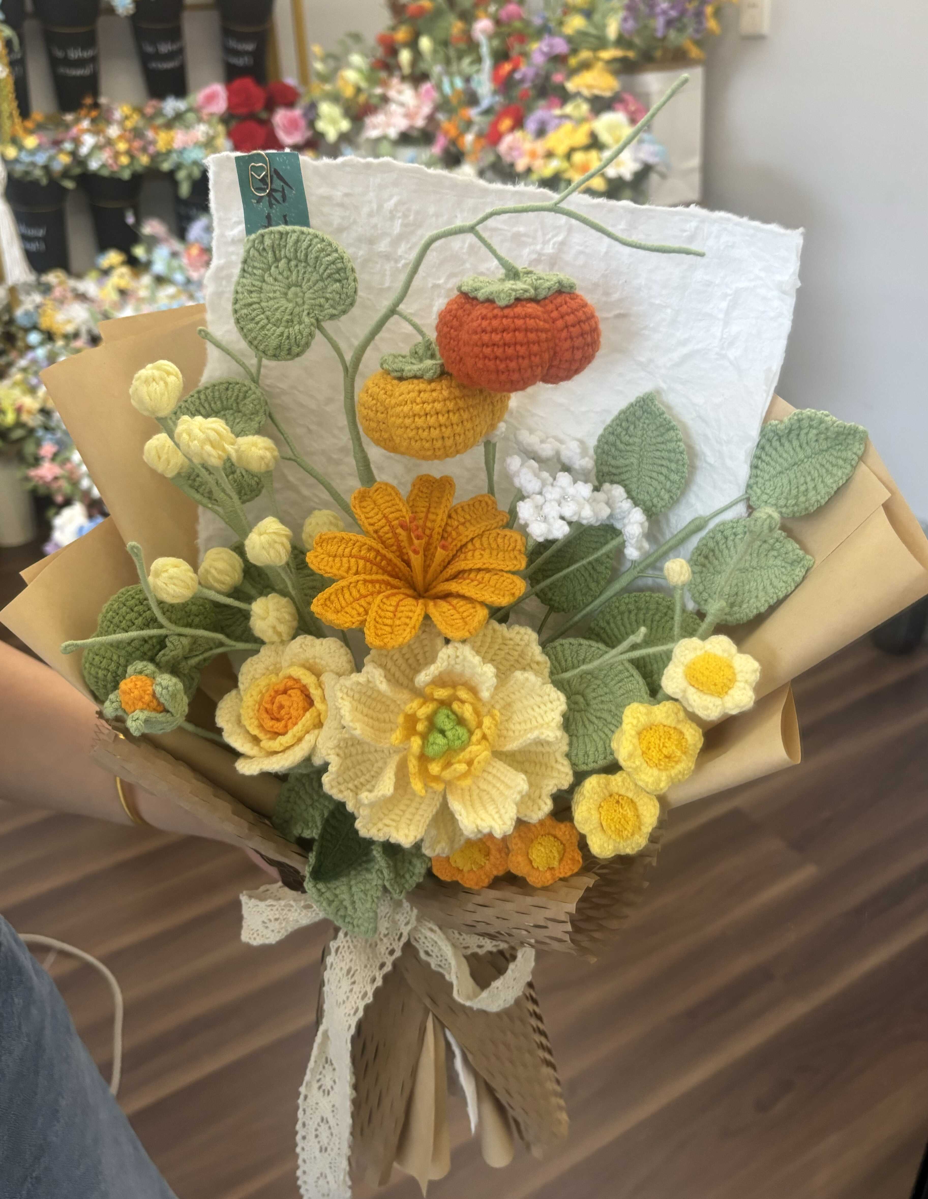 Finished hand-knitted wool crochet bouquet - Image 2