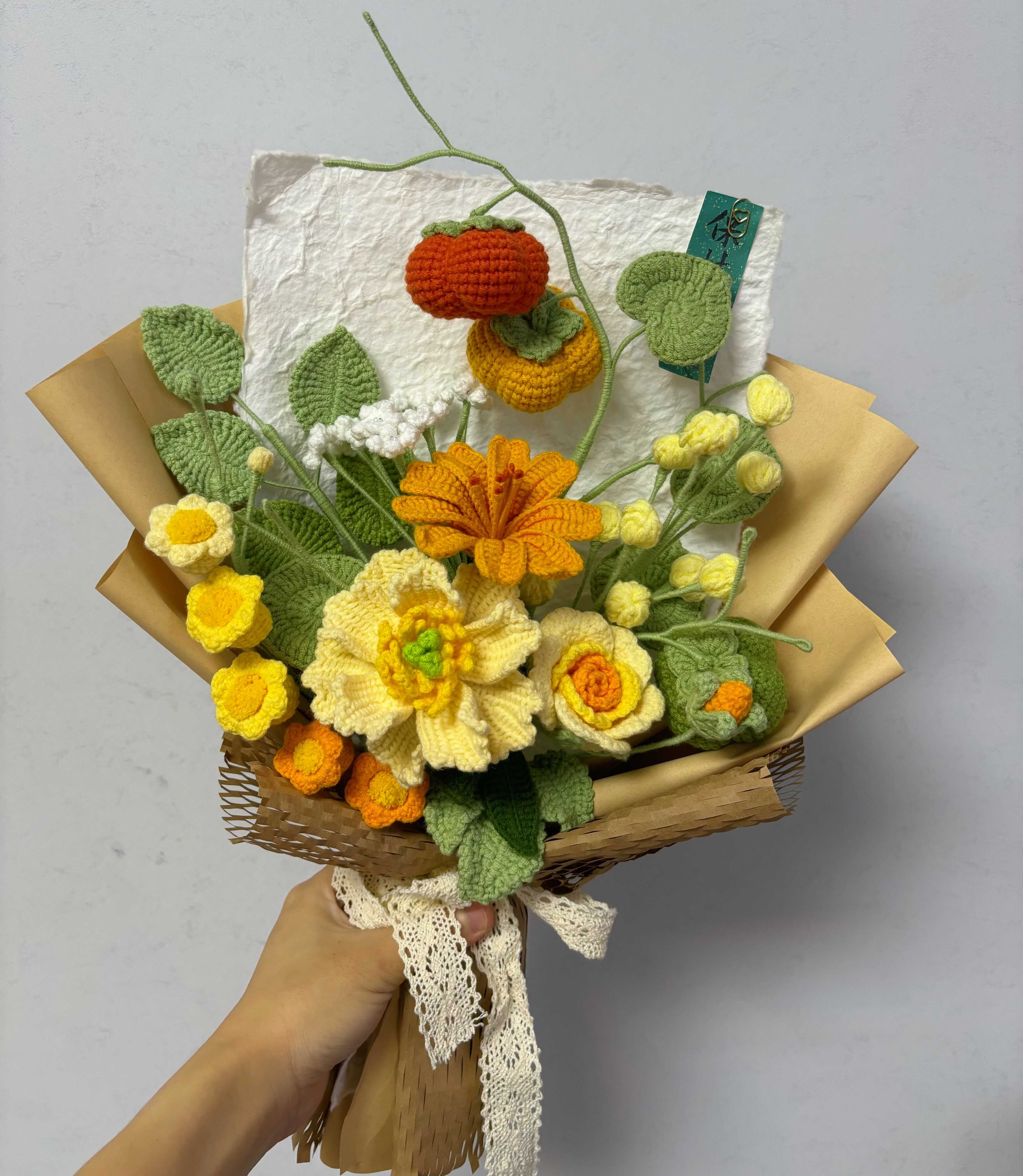 Finished hand-knitted wool crochet bouquet - Image 4