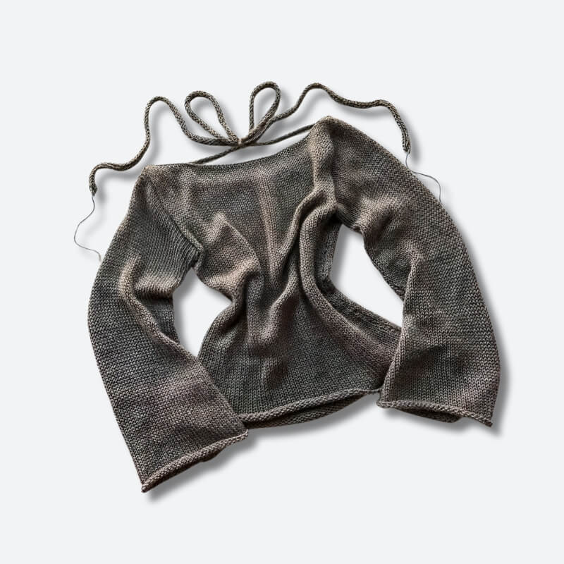 Flare Sleeved Knit Backless Top - Image 7