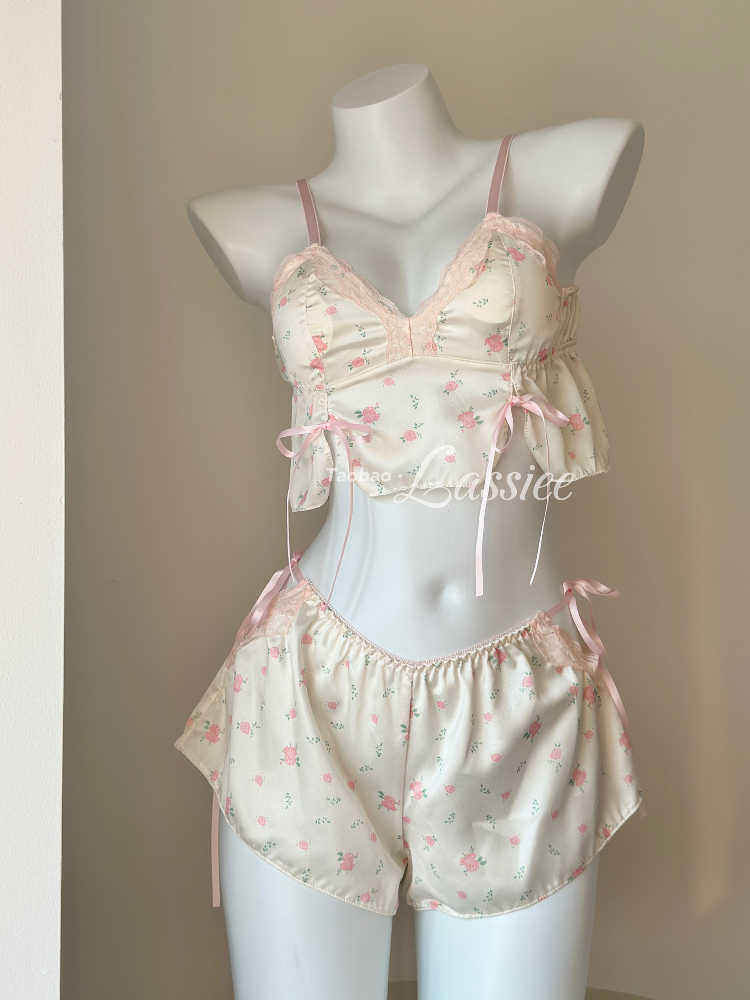 Floral Japanese Style Pajamas - Image 4