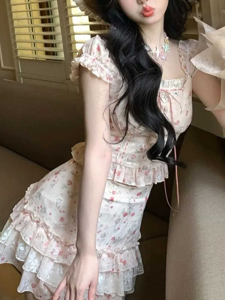 Floral Lace Top + Cake Skirt Set - Image 4