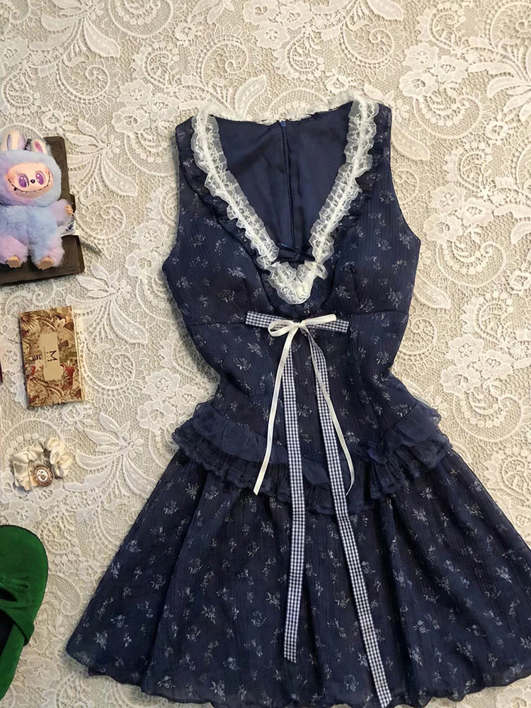 floral v-neck navy lace dress - Image 4