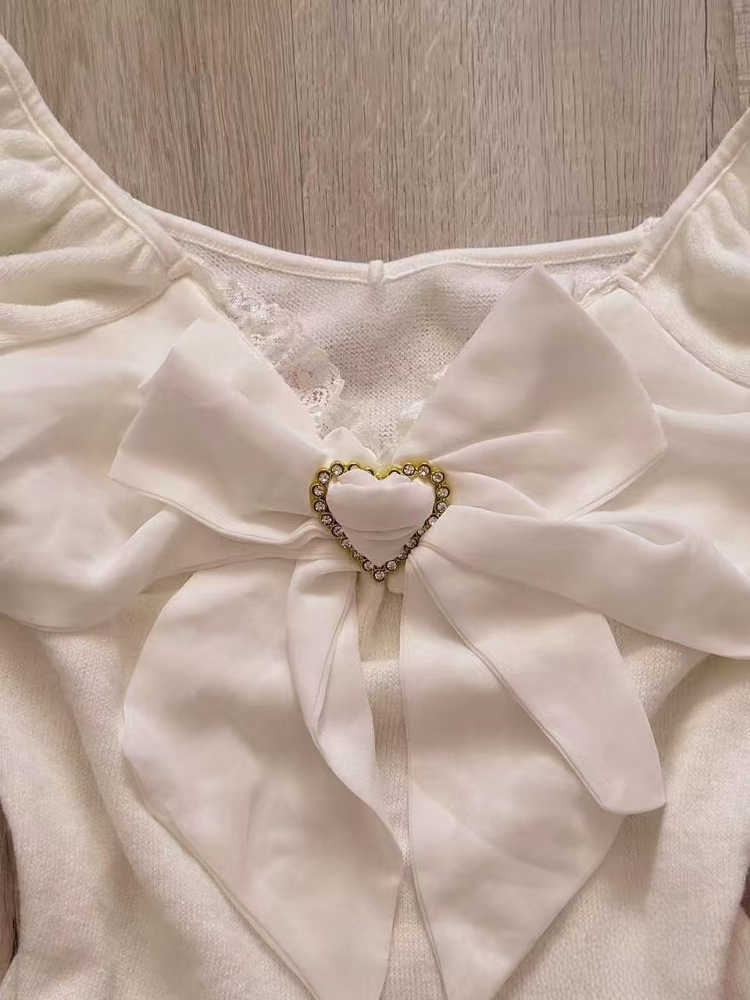French Bow White T-shirt - Image 3