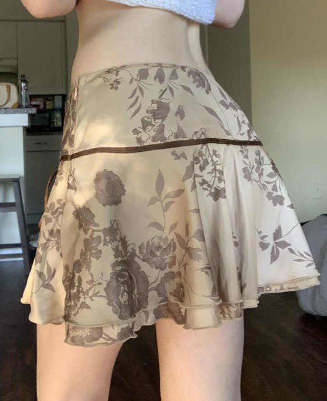 French Court Retro Floral Skirt - Image 3