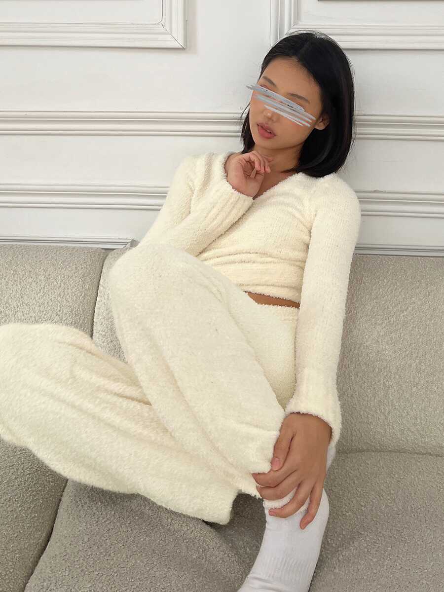 Fuzzy Cotton Knit Long Sleeve Top And Bottom - Image 4