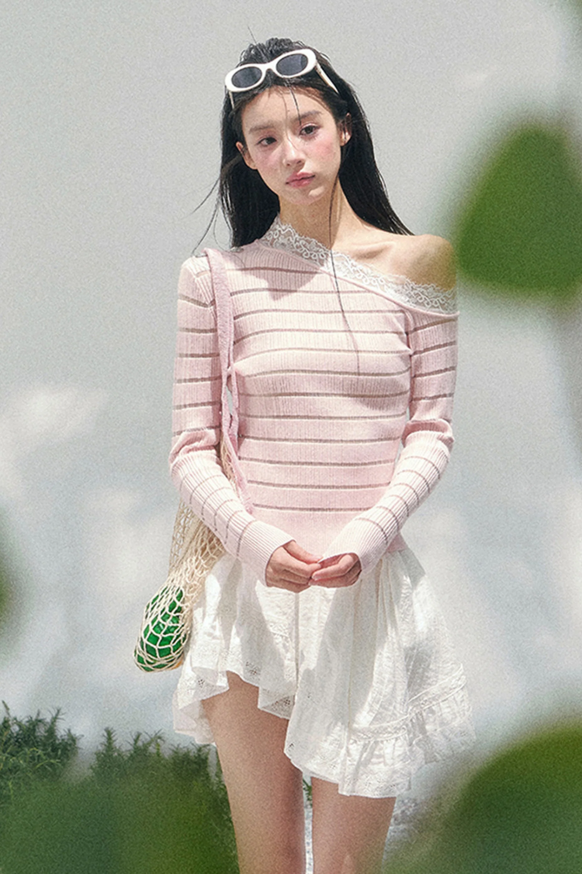 One-Shoulder Glance Lace Border Top - Image 16