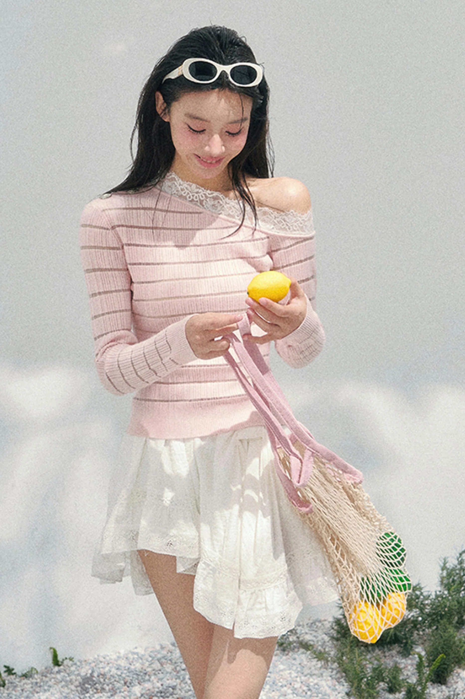 One-Shoulder Glance Lace Border Top - Image 10