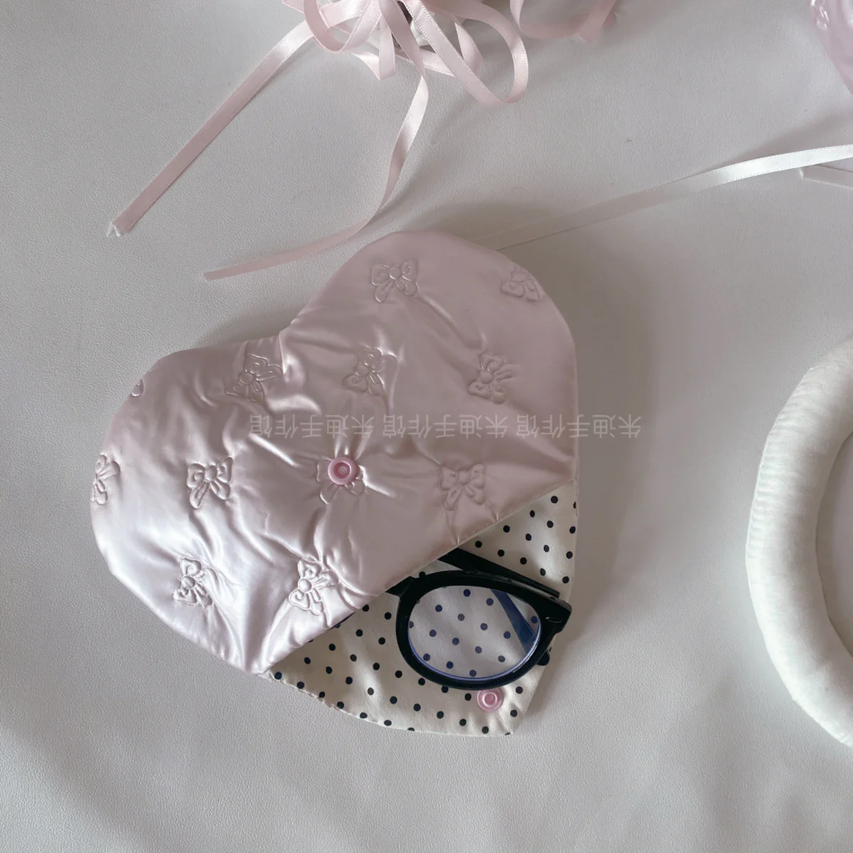 Girly cute pink love glasses storage bag - Image 3