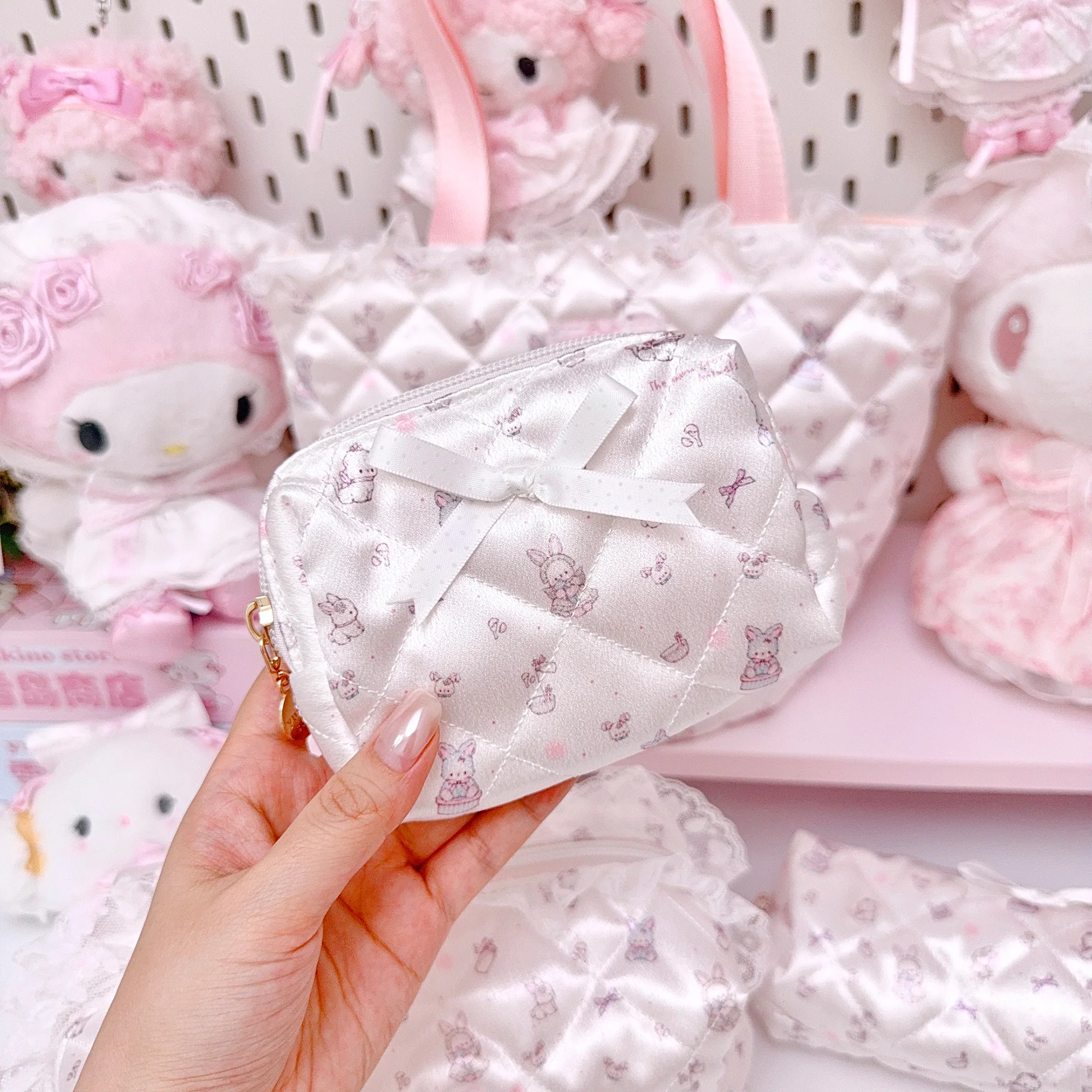girly cute pink storage cosmetic bag - Image 12