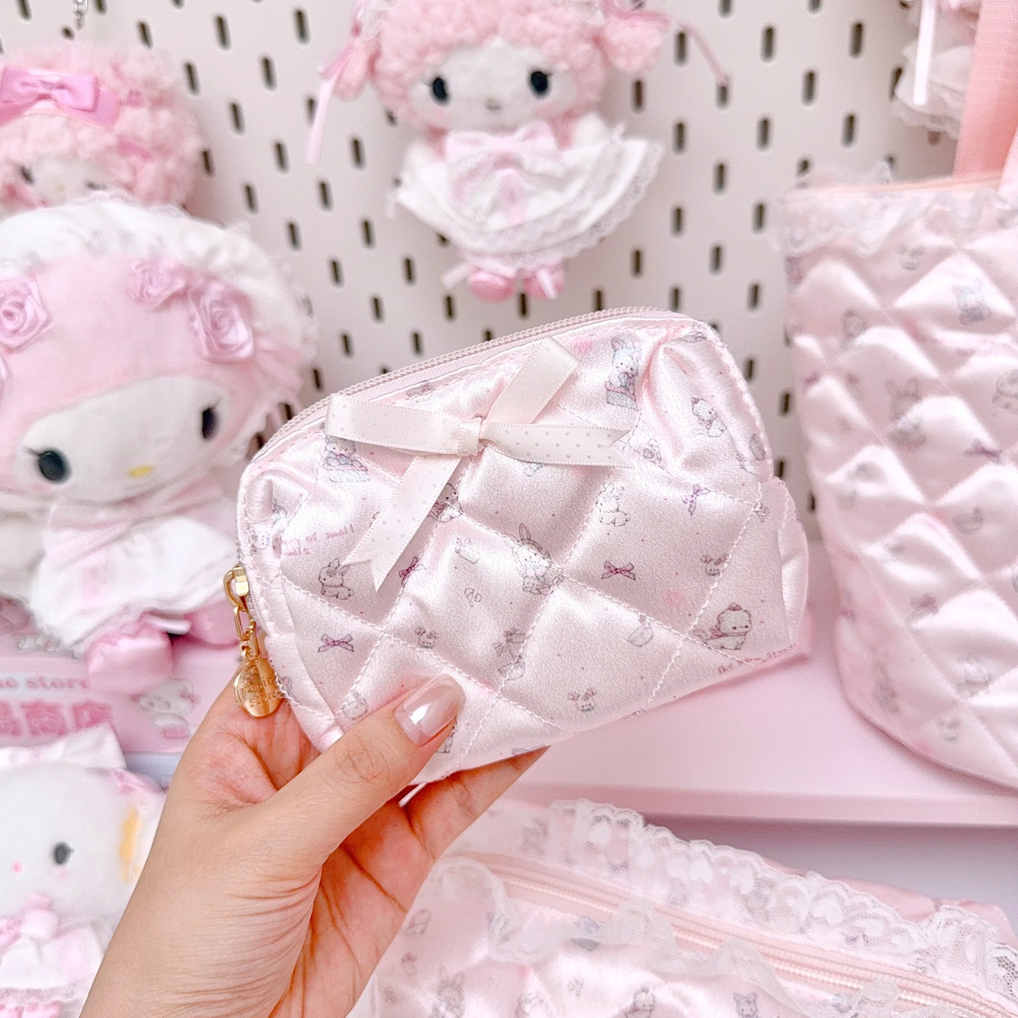 girly cute pink storage cosmetic bag - Image 7