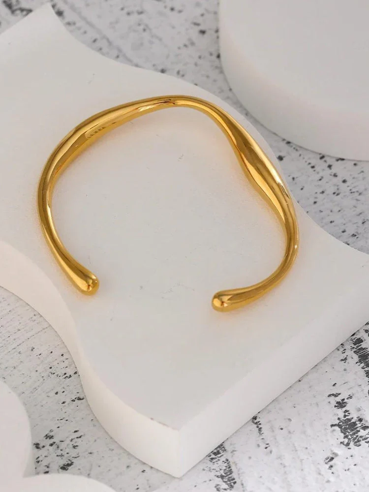 Gold Bangle Bracelet - Image 2