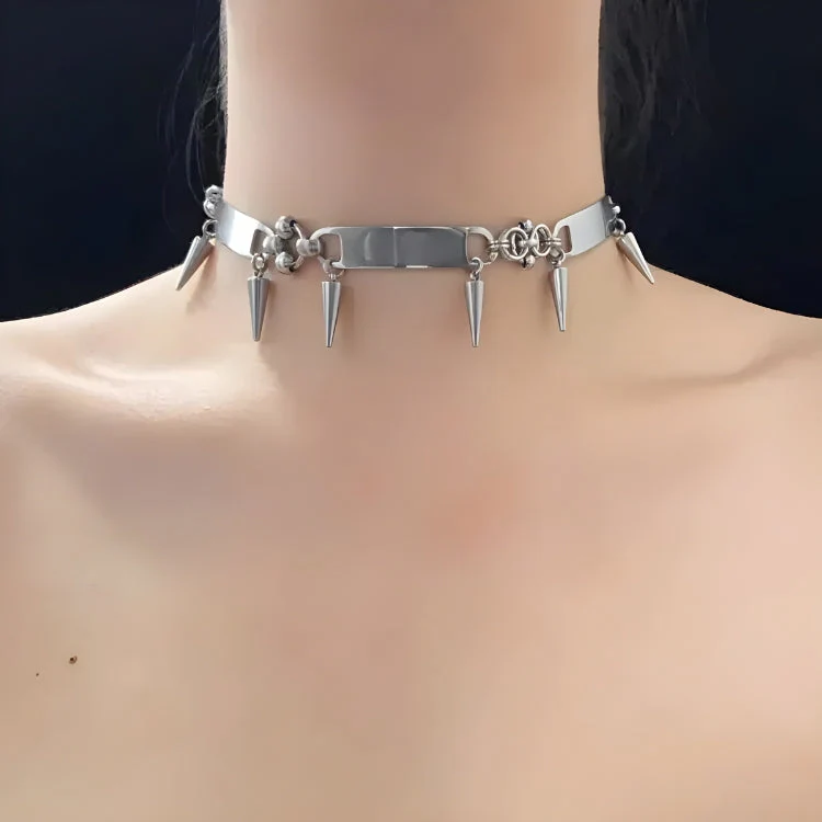 Goth Spiked Metal Choker - Image 2