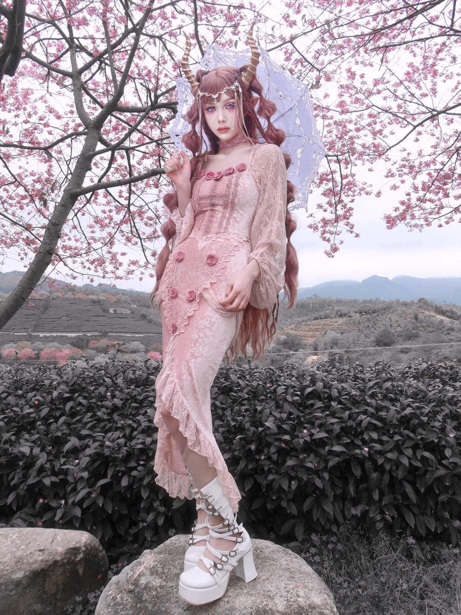 Goth Velvet Rose Fishtail Skirt - Image 4