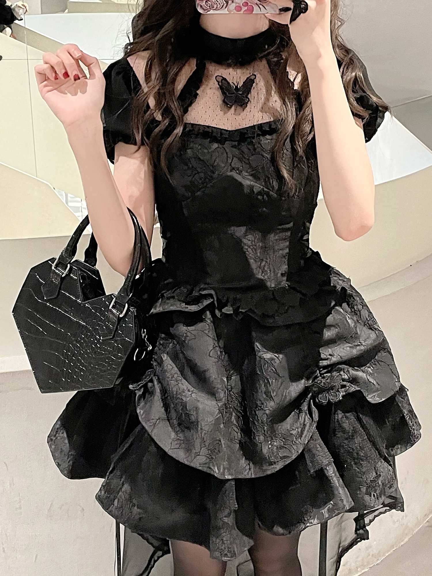 Gothic Love Shape Crossbody Handbag - Image 5