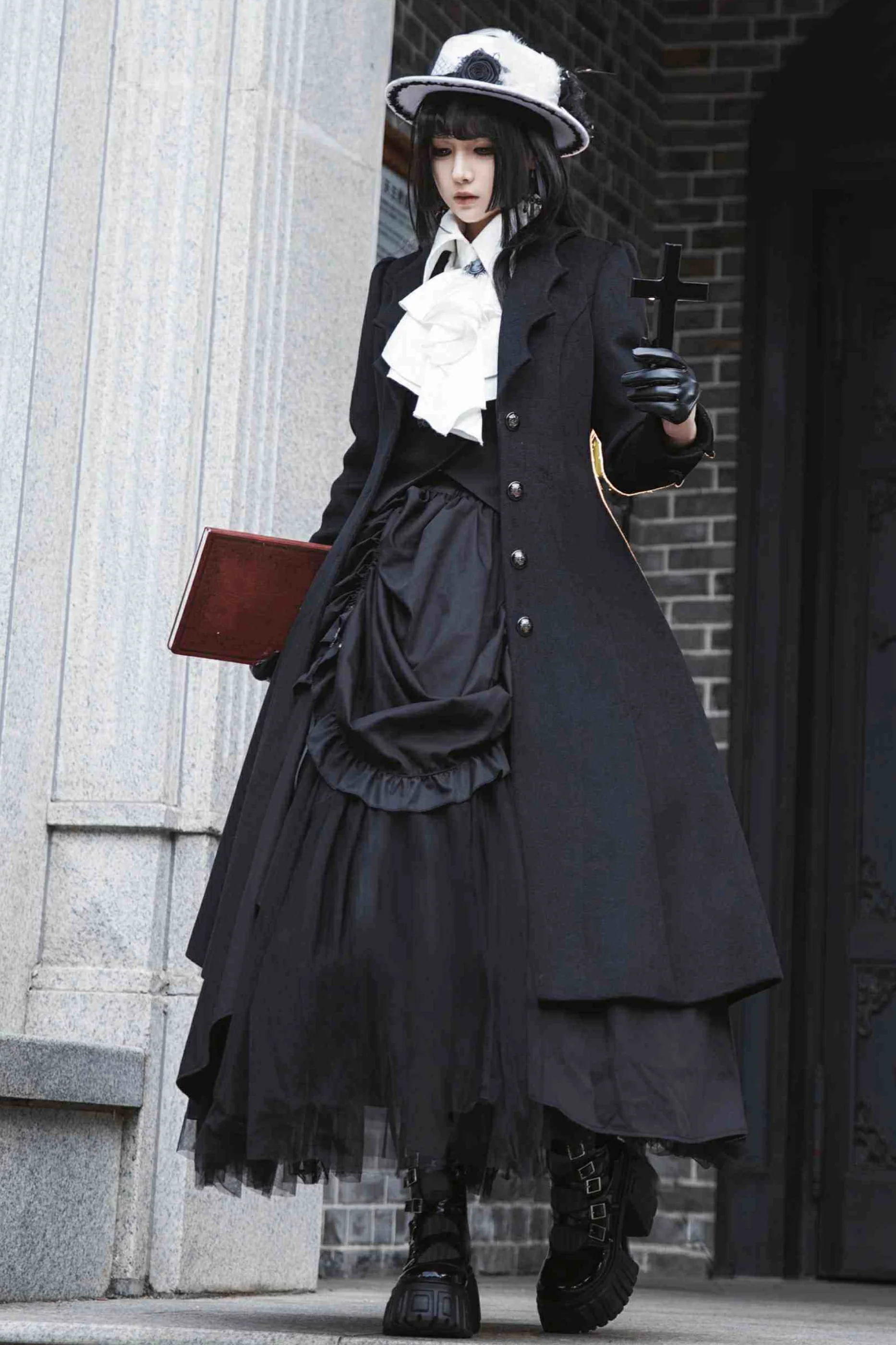 Gothic Wool Coat Suit - Image 18