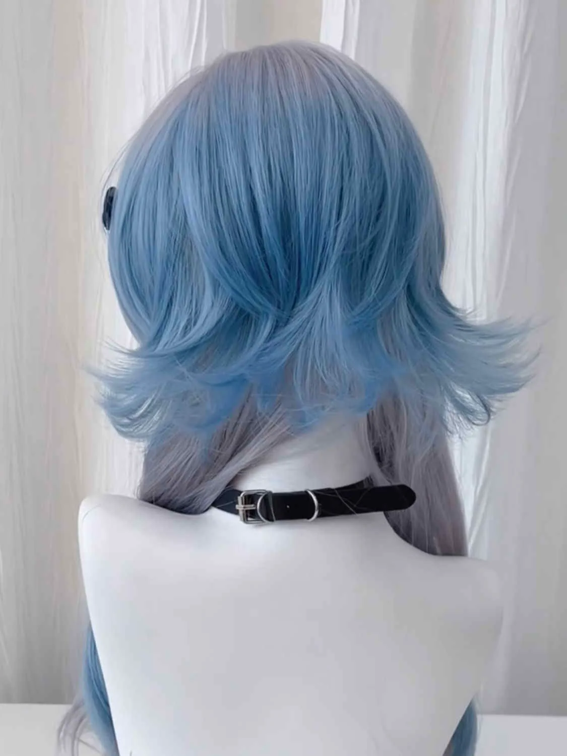Gray Blue Jellyfish Long Wig - Image 4