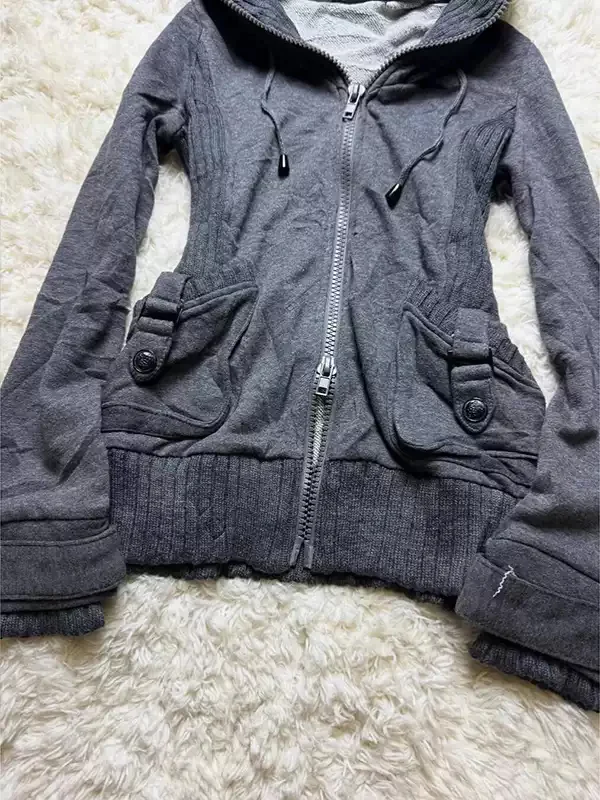 gray hooded jacket - Image 4