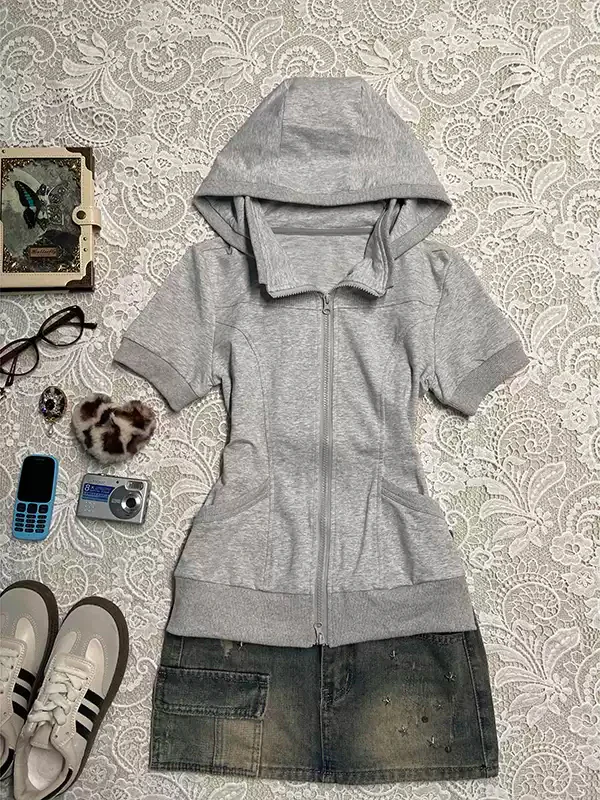 gray short-sleeved hoodie sweatshirt jacket