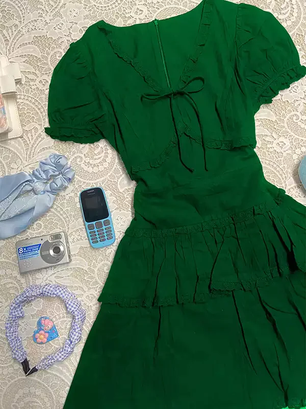 Green v-neck bow shirt dress - Image 2