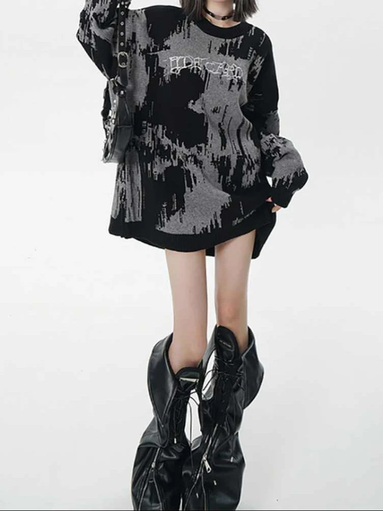 Grunge Street Round Neck Sweater - Image 9