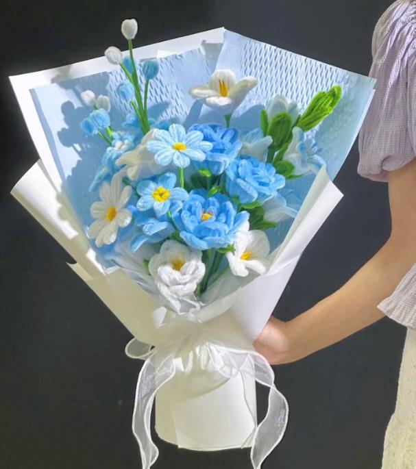 handmade twist stick blue rose bouquet - Image 3