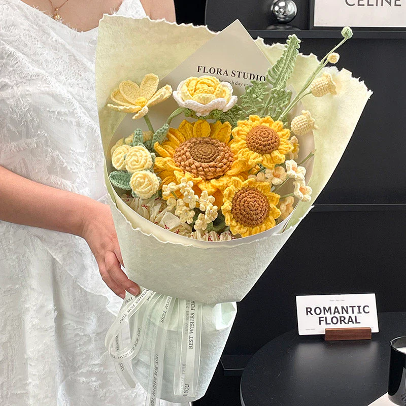 Handwoven bouquet - Image 2