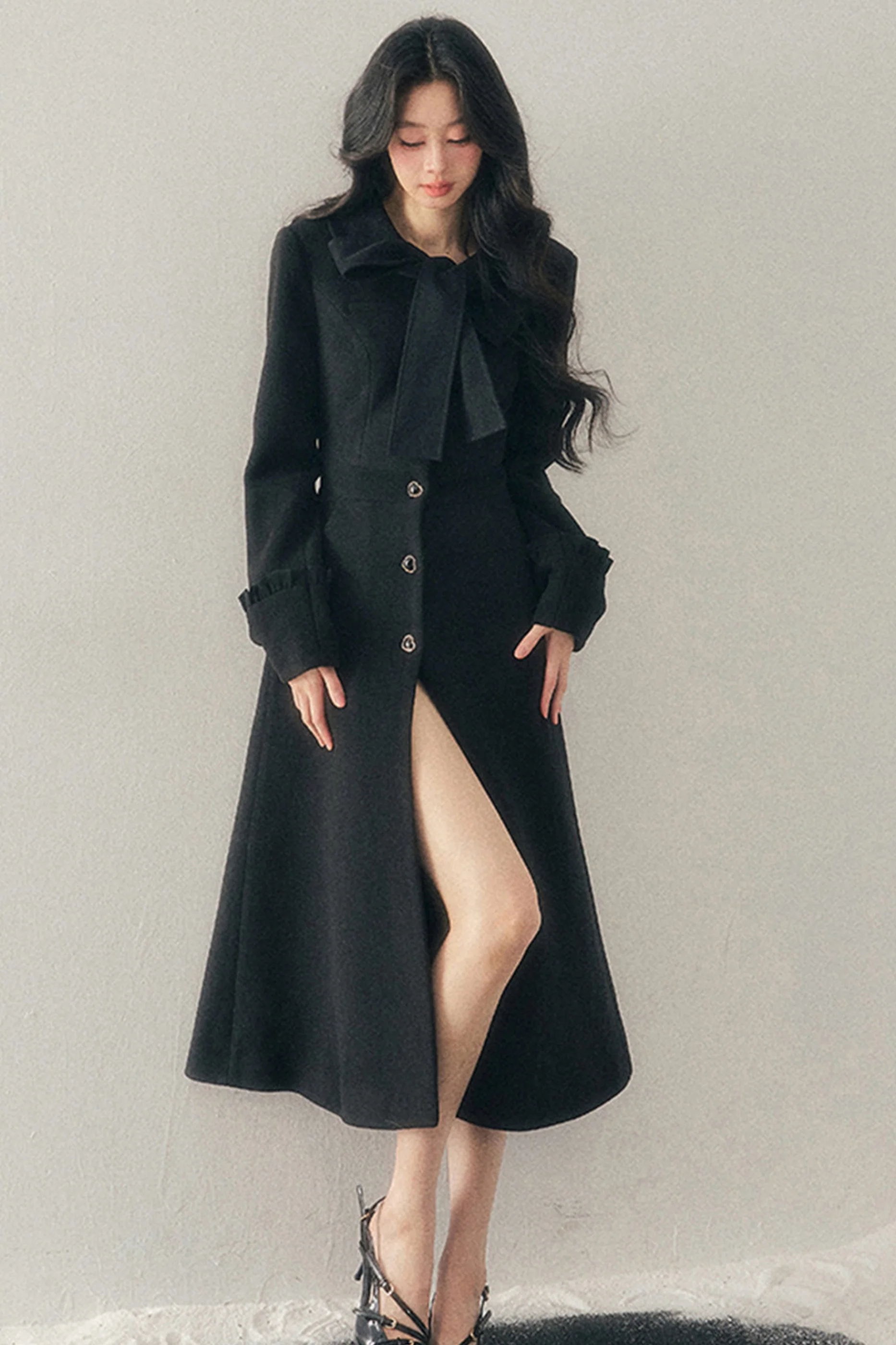 Hepburn Chic Long Coat - Image 4