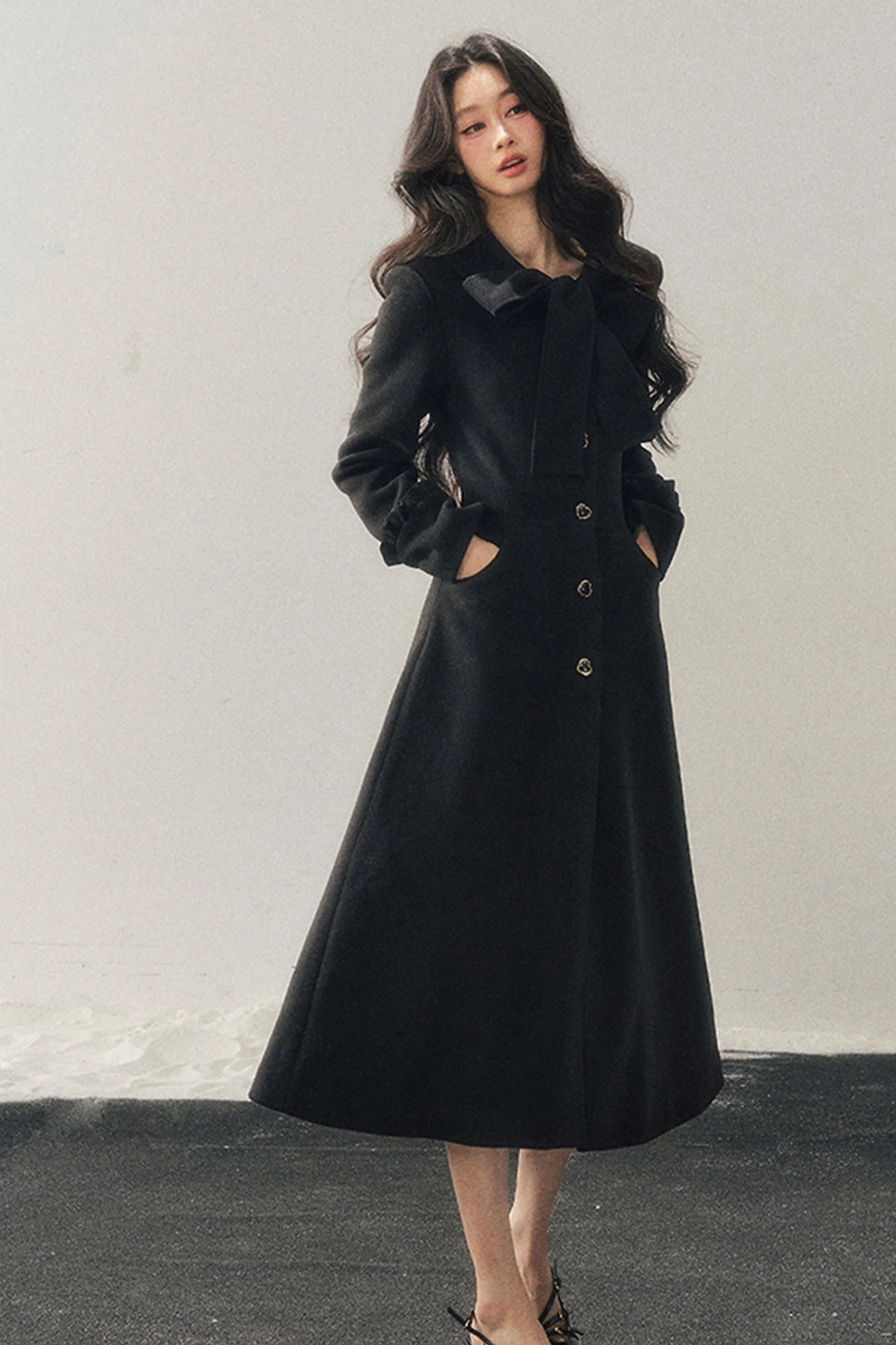 Hepburn Chic Long Coat - Image 9