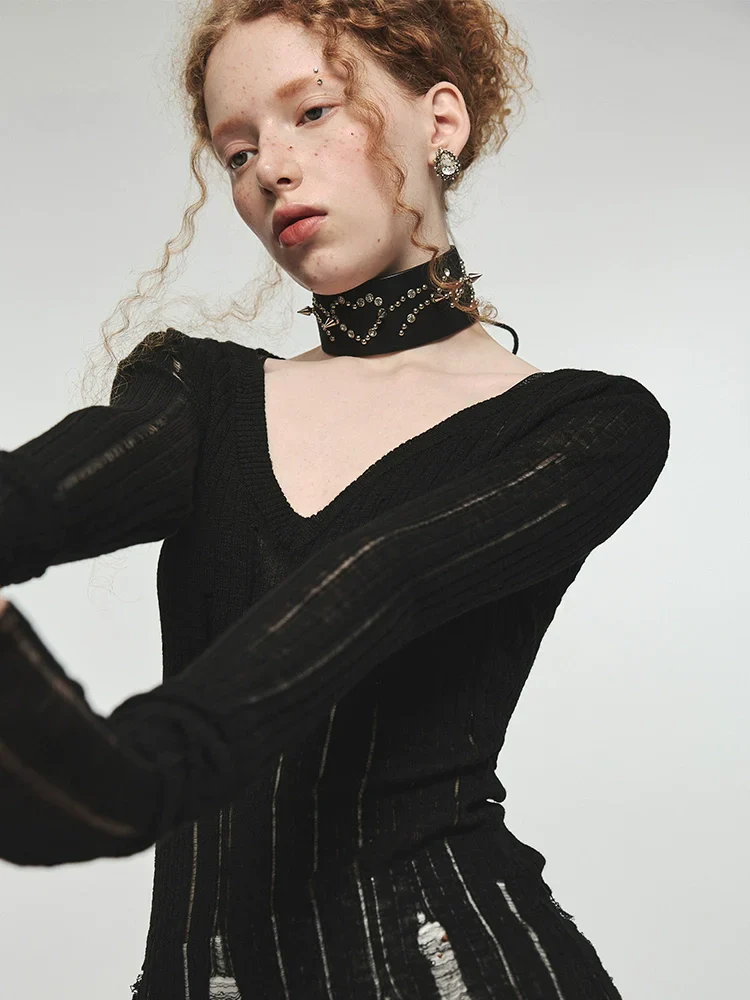 Hollow-Out V-Neck Thin Cardigan With Distressed Waist Knit Top - Image 2